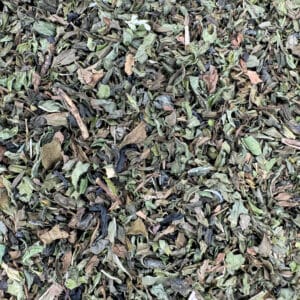 infusion verte et rafraîchissante, thé vert traditionnel, mélange de thé vert et menthe, potion vivifiante, thé bio aux saveurs marocaines, préparation pour thé vert, boisson fraîche et énergisante, thé vert au goût authentique.