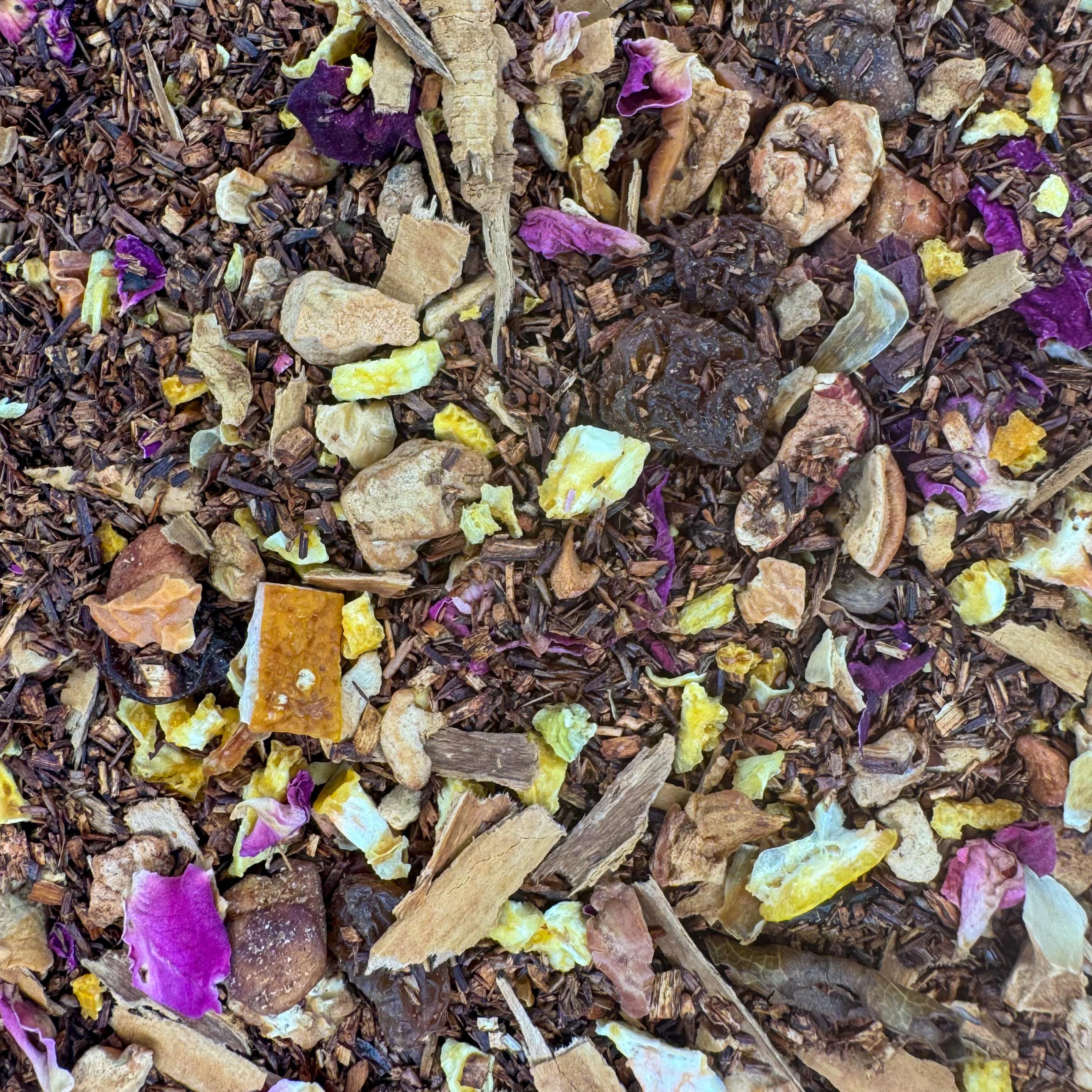 infusion rooibos pomme bio, mélange rooibos avec pomme, saveur rooibos et pomme, infusion bio pomme cannelle, thé rooibos pomme, goût fruité avec rooibos et pomme, infusion gourmande rooibos pomme, mélange bio avec pomme et cannelle, infusion raffinée rooibos et pomme, infusion bio aux saveurs de pomme et cannelle, thé bio rooibos pomme, infusion de qualité avec pomme et rooibos, expérience gustative rooibos pomme, infusion délicieuse avec pomme et rooibos, rooibos bio aux arômes de pomme, thé aromatique avec rooibos et pomme