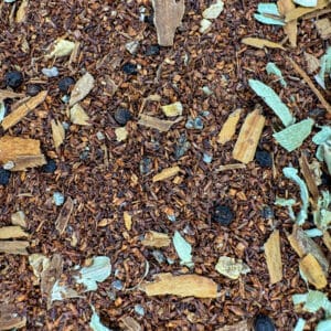 Infusion épicée, Thé rooibos, Mélange chai, Thé sans caféine, Rooibos bio épicé, Infusion aromatique, Mélange d'épices bio, Thé réconfortant, Rooibos aux épices, Chai biologique