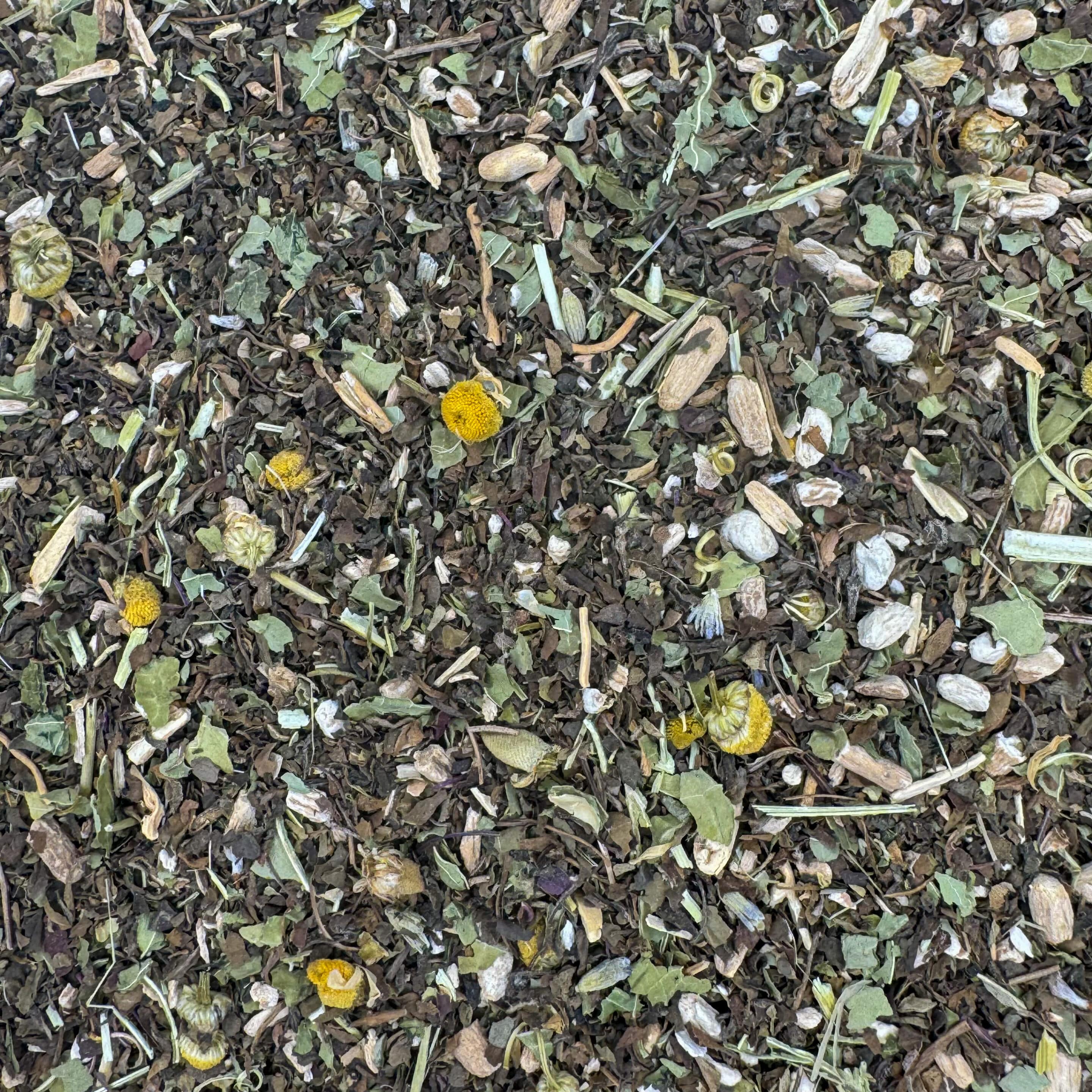 infusion relaxante bio, tisane pour calmer le stress, mélange apaisant naturel, potion de détente, infusion de camomille et valériane, thé bio contre le stress, préparation pour tisane calmante, boisson relaxante et équilibrante.