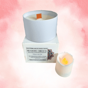 bougie mystique, bougie orientale, bougie parfumée artisanale, bougie épicée, bougie mèche bois, cire coco soja, ambiance spirituelle, bougie encens, bougie naturelle suisse, bougie envoûtante, parfum oriental, bougie boisée