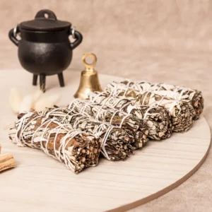 yerba santa, herbe sainte, bâton de fumigation, purification énergétique, plante sacrée, encens naturel, nettoyage spirituel, protection énergétique, sauge amérindienne, rituel énergétique